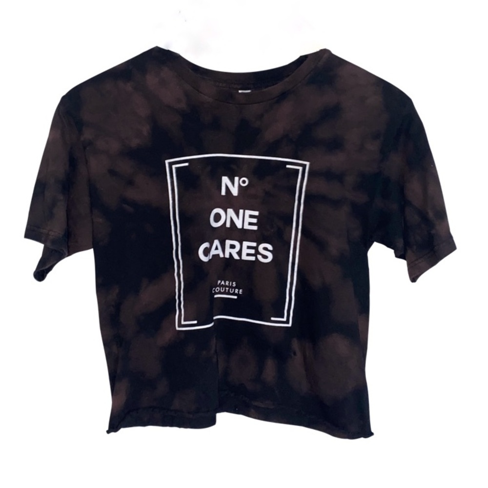 BRAND NEW PRINTED CROPPED TSHIRT